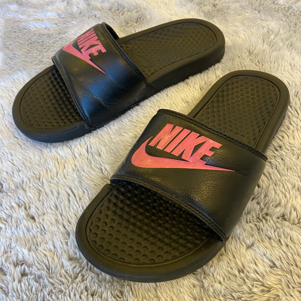 Nike slides
